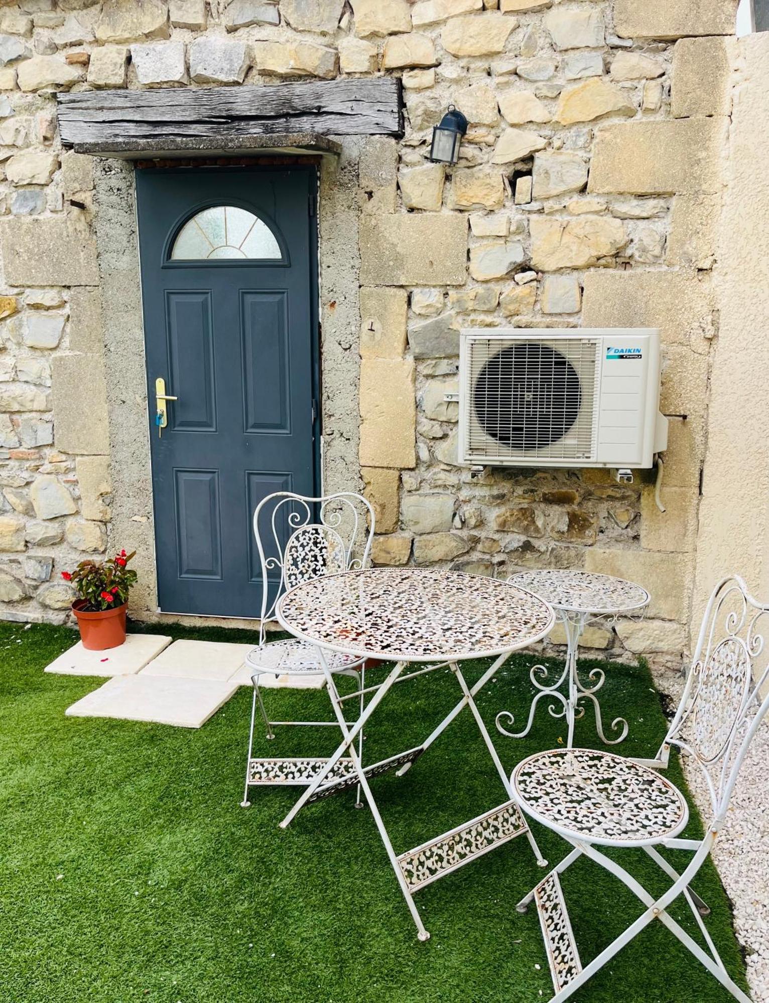 Chambre De Cottage Moulezan Exterior foto